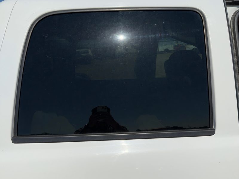 2000-2007 Chevrolet 2500 Silverado Pickup Rear Door Glass/Window RH