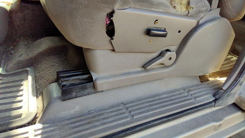 2004 Chevrolet 1500 Silverado Pickup Seat Track