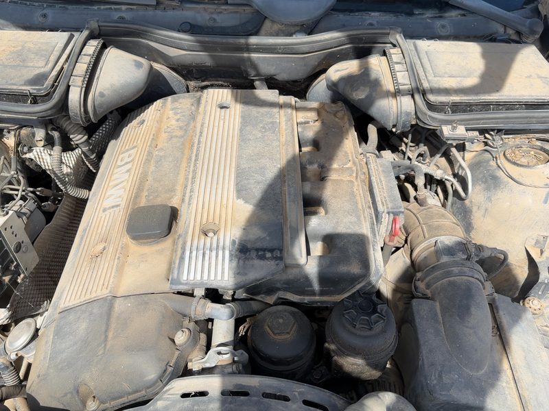 1998-2006 BMW 530i Engine Cover