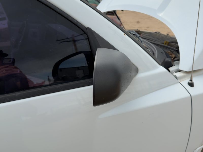 2005-2011 Dodge Dakota (mid-size) Door Mirror RH