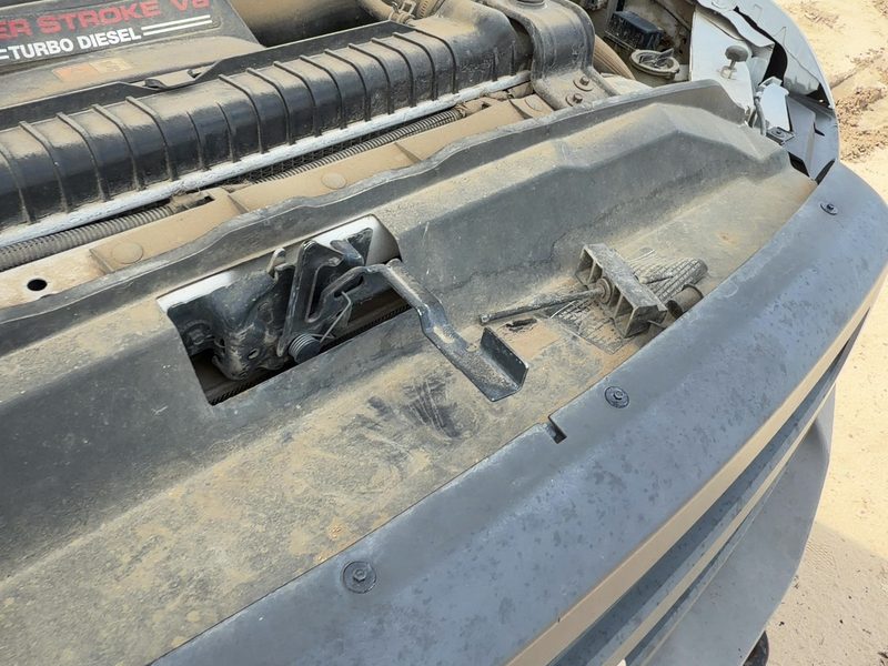 1999-2007 Ford F350 Super Duty Pickup Radiator Support