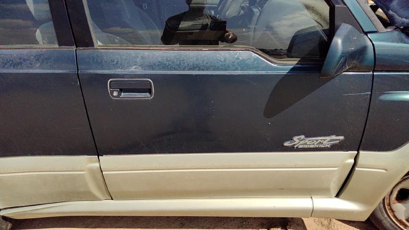 1996-1998 Suzuki Sidekick Front Door RH