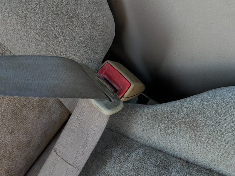 2003-2009 Kia Sorento Front Seat Belt RH