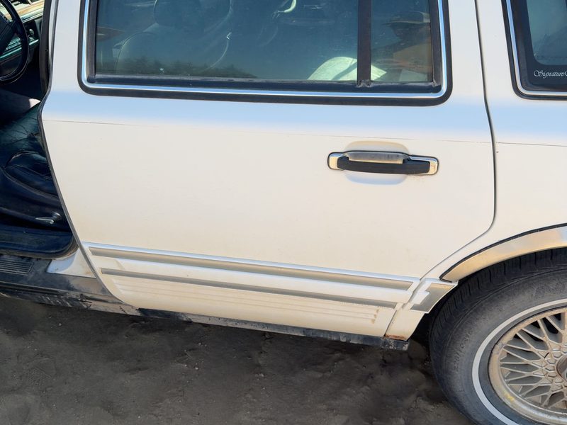 1990-1994 Linc & Town (also See Cont 82 Up) Rear Door LH