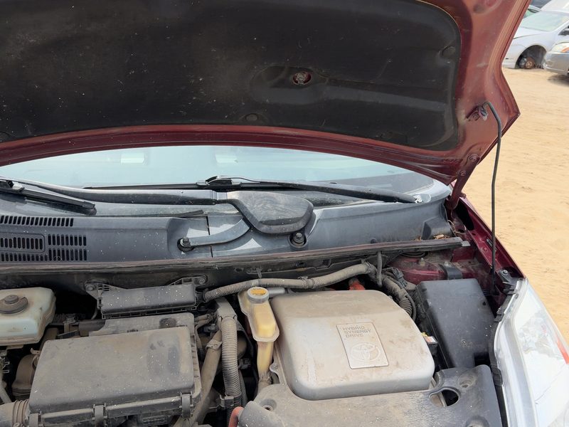 2004-2009 Toyota Prius Hood Hinge RH