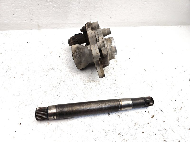 2002-2009 GMC Envoy (short W.b.) Front Axle Assy.Also See Crr
