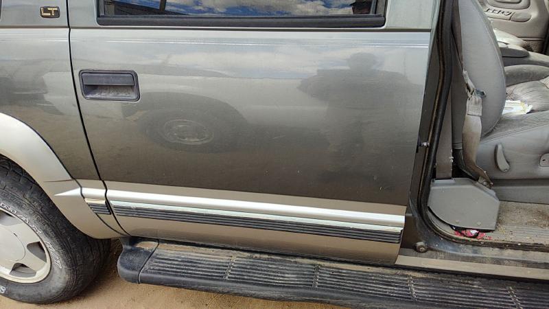 1992-2000 Chevy/gmc Suburban 1500 Series Rear Door RH