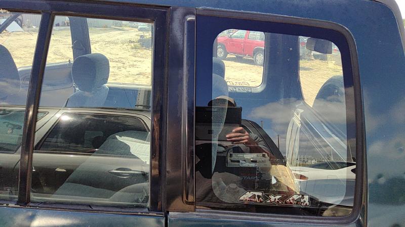 1997 Suzuki Sidekick Quarter Panel Moulding LH