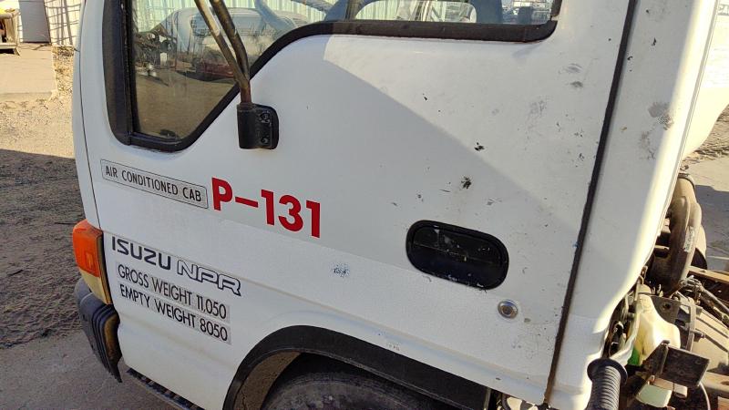 1996 Isuzu Truck (big Truck) Front Door LH