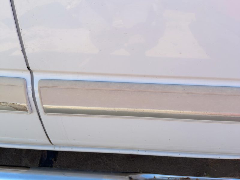 2003-2007 Chevrolet 2500 Silverado Pickup Rear Door Moulding LH