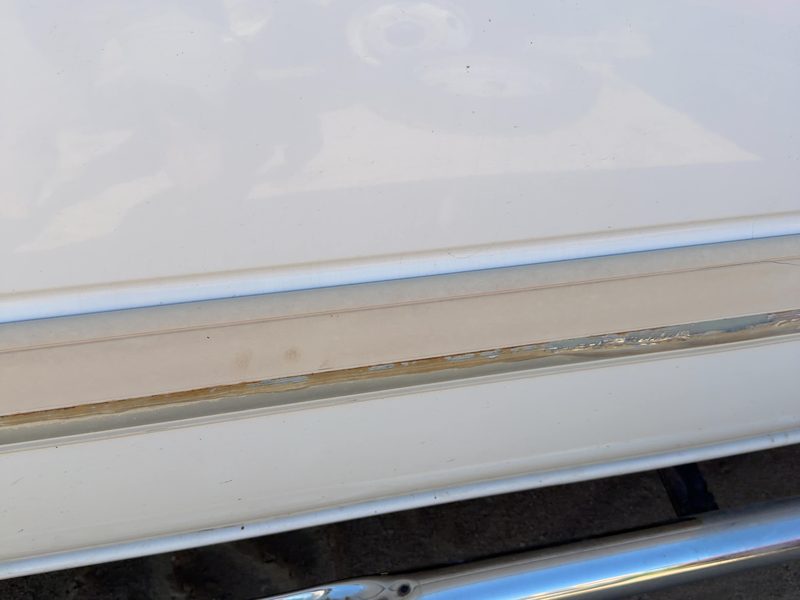 2003-2007 Chevrolet 2500 Silverado Pickup Front Door Moulding LH