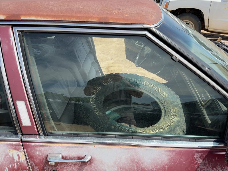 1985-1987 Buick Park Avenue (80&up) Front Door Glass/Window RH