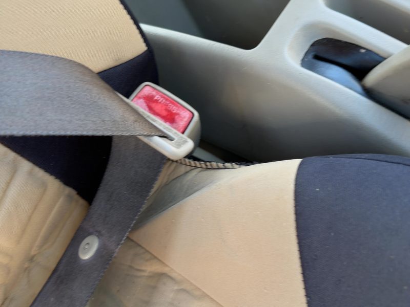 1999 Toyota Corolla (also See FX 87-88) Front Seat Belt RH