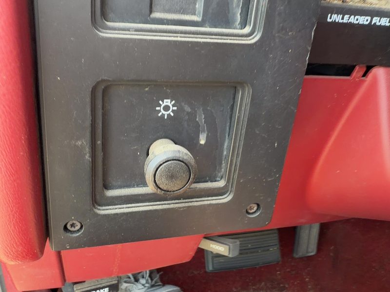 1985-1999 Dodge Dakota (mid-size) Headlight Switch (Dash Mtd)