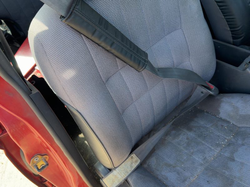 1994 Nissan Pathfinder Front Seat Belt RH