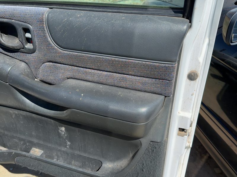 1998-2001 Blazer S10/jimmy S15 Front Door Trim Panel RH