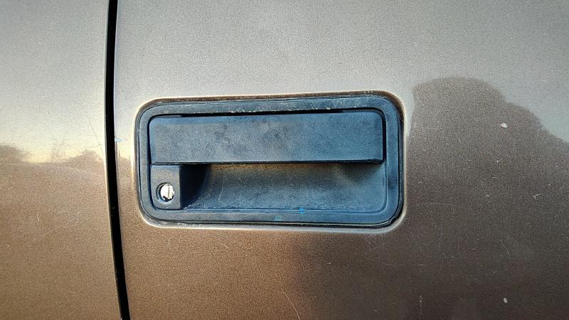 1994 Chevy/gmc Suburban 1500 Series Outside Door Handle RH