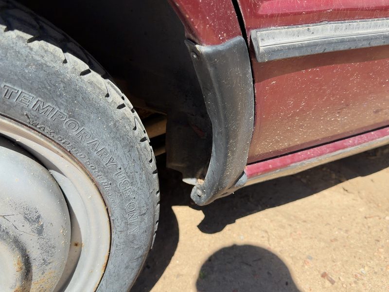 1987 Nissan Maxima Quarter Panel Moulding RH