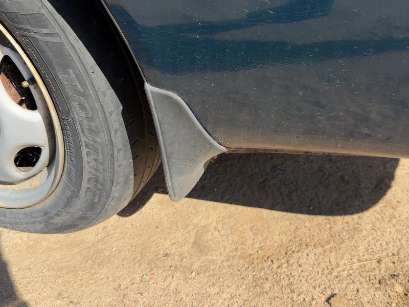 1999 Toyota Corolla (also See FX 87-88) Quarter Panel Moulding LH