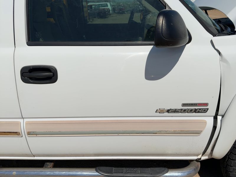 1999-2007 Chevrolet 2500 Silverado Pickup Front Door RH