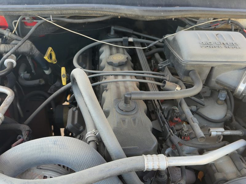 1999-2006 Jeep Grand Cherokee Cylinder Head