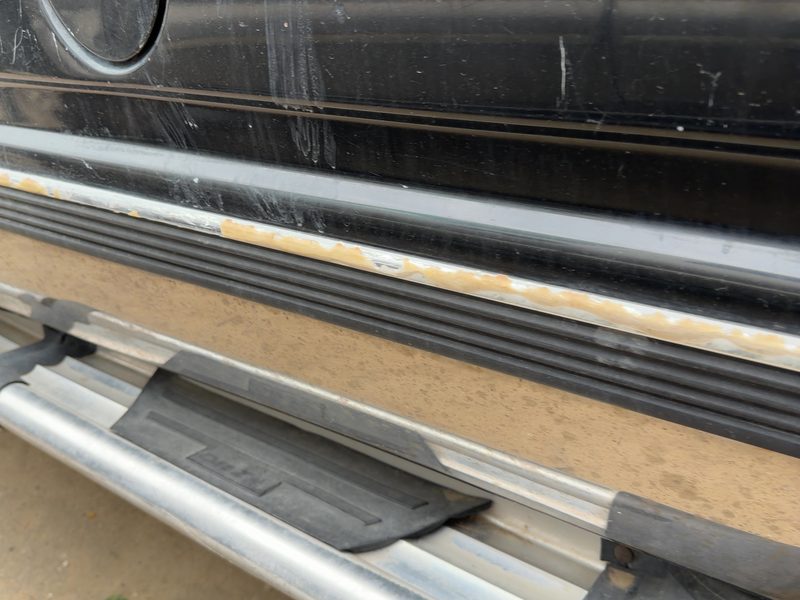 1993 Chevrolet Pickup 1500 Series Quarter Panel Moulding LH