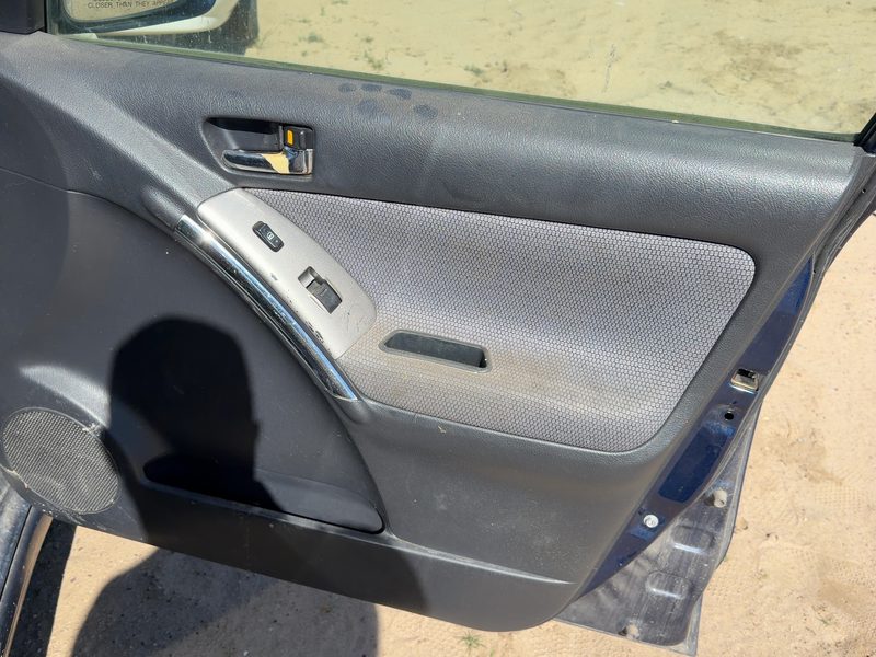 2005-2008 Toyota Matrix Front Door Trim Panel RH