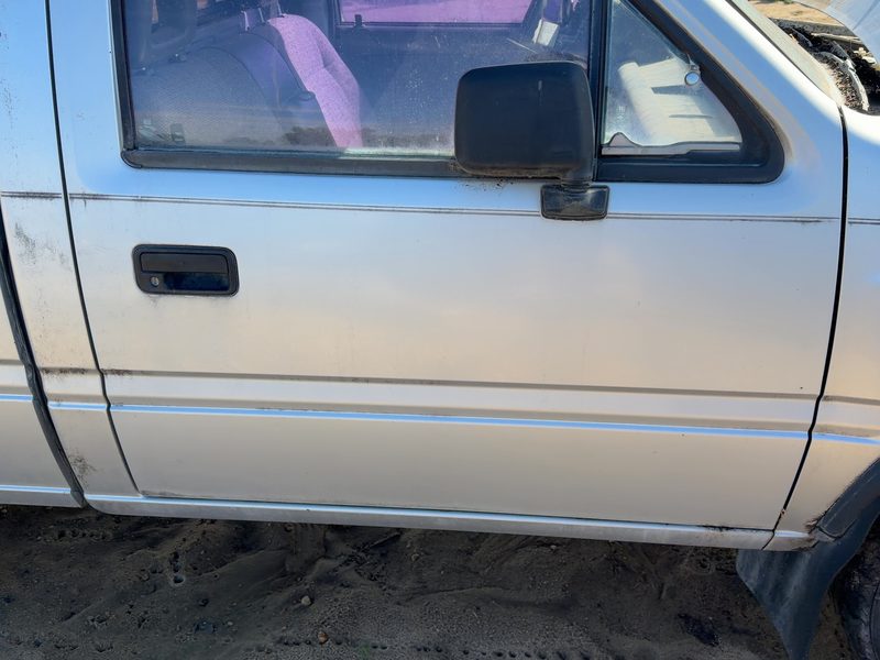 1988-1993 Isuzu Pickup Front Door RH