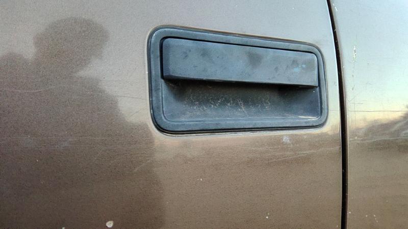1994 Chevy/gmc Suburban 1500 Series Outside Door Handle LH