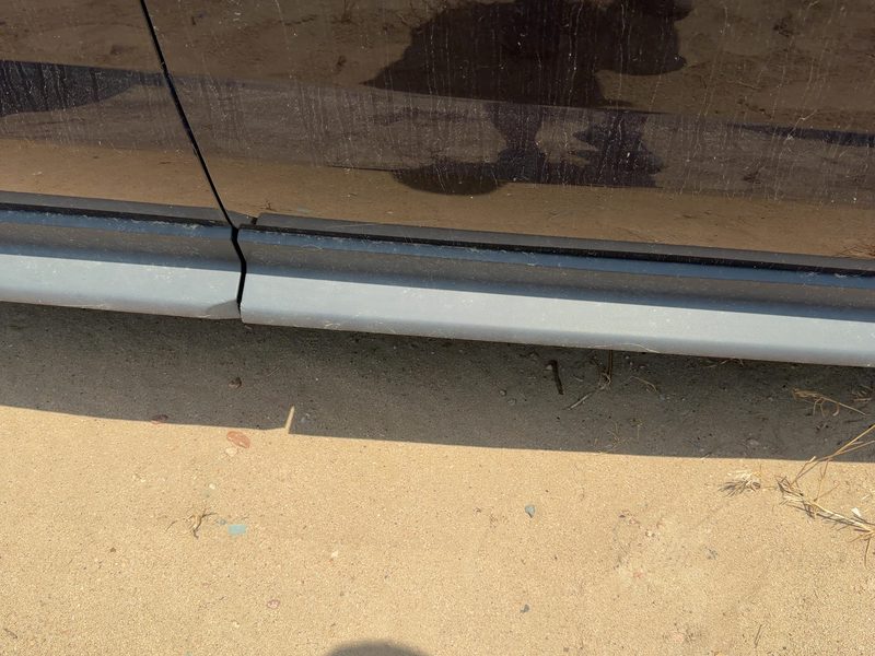 2010-2017 Chevrolet Equinox Front Door Moulding RH