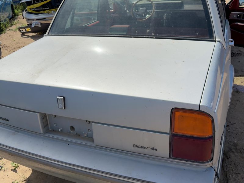 1986-1991 Oldsmobile Eighty-eight (80 & Up) Trunk/Decklid/Hatch/Tailgate