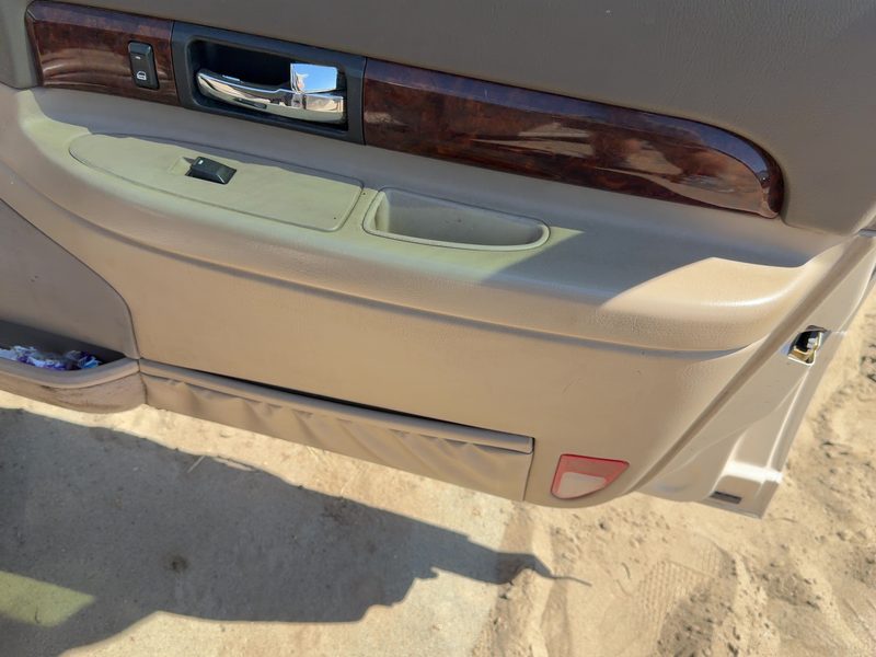 2000-2002 Lincoln LS Front Door Trim Panel RH