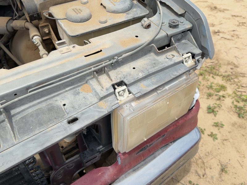 1987-1991 Ford Pickup F150 Series Radiator Support