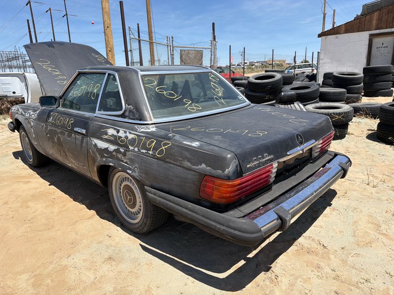 1980 Mercedes 450 Rear Knuckle/Stub Axle LH