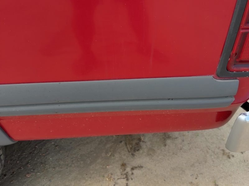 1991 Dodge Dakota (mid-size) Quarter Panel Moulding LH