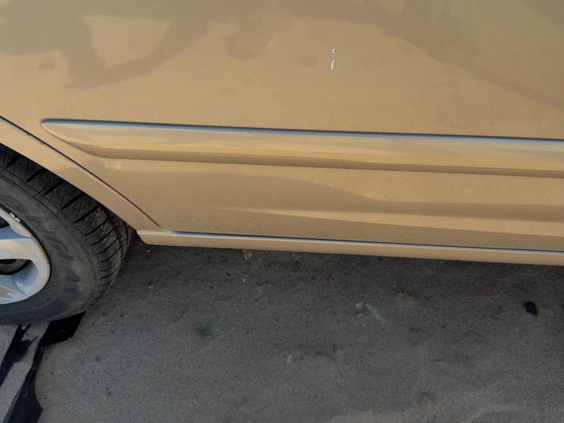 2001-2003 Hyundai Elantra Rear Door Moulding RH