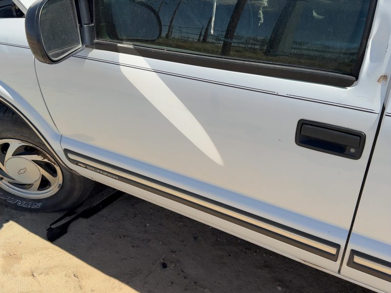 1998-2005 Blazer S10/jimmy S15 Front Door LH