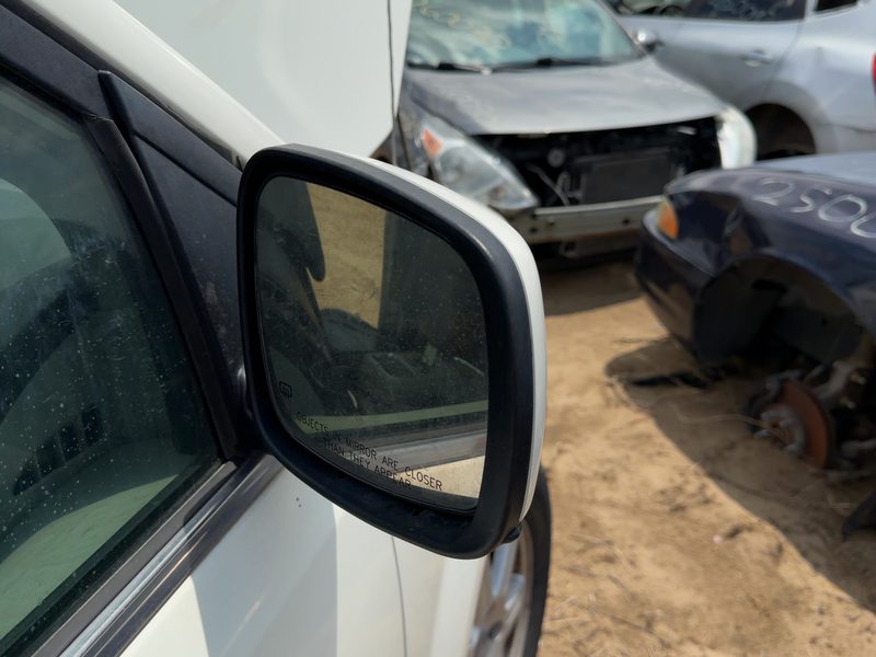 2011-2016 Chrysler Town & Country Door Mirror RH