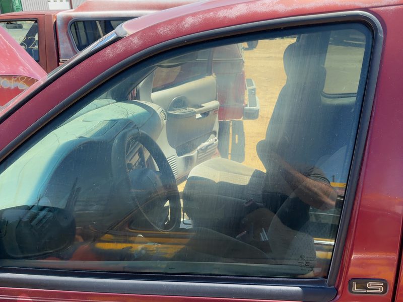1997-2009 Chevrolet Venture Front Door Glass/Window LH