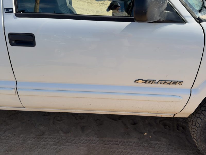 1998-2005 Blazer S10/jimmy S15 Front Door RH