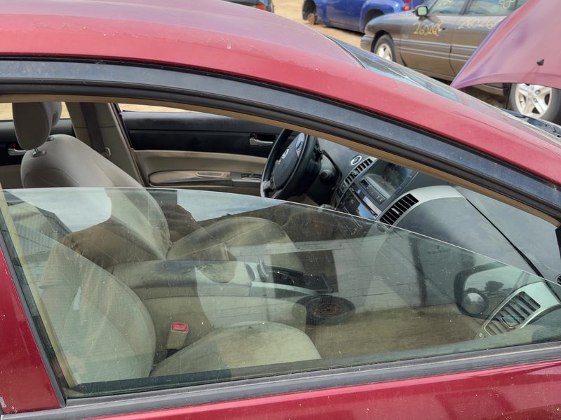 2004-2009 Toyota Prius Front Door Glass/Window RH