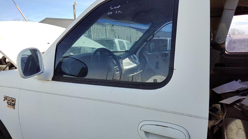 1998-2004 Ford Pickup F150 Series Front Door LH