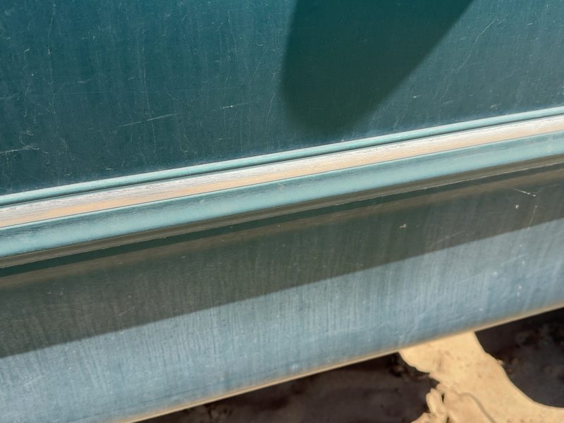 1997-1998 Ford Pickup F150 Series Front Door Moulding RH