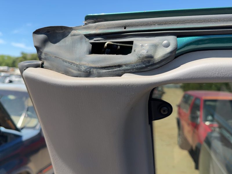 1997-2004 Ford Pickup F150 Series Rear Door Latch RH
