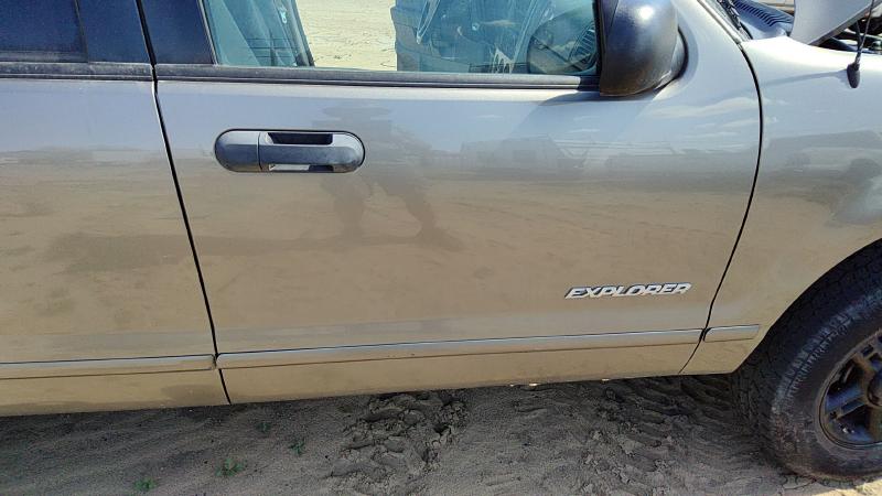 2002-2005 Explorer Front Door RH
