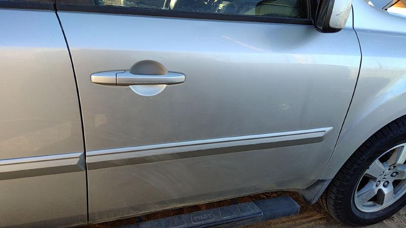 2009-2015 Honda Pilot Front Door RH