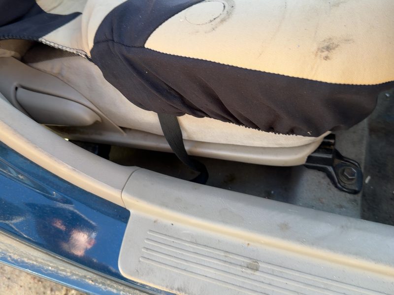 1999 Toyota Corolla (also See FX 87-88) Seat Track RH