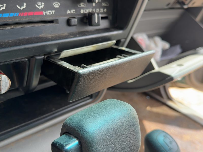 1995-1997 Isuzu Rodeo Dash Panel