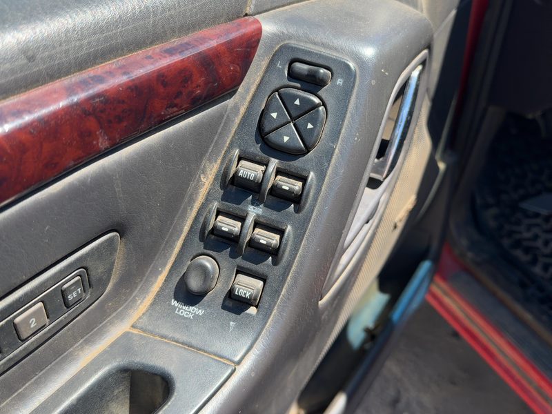 1999-2004 Jeep Grand Cherokee Door Switch Front