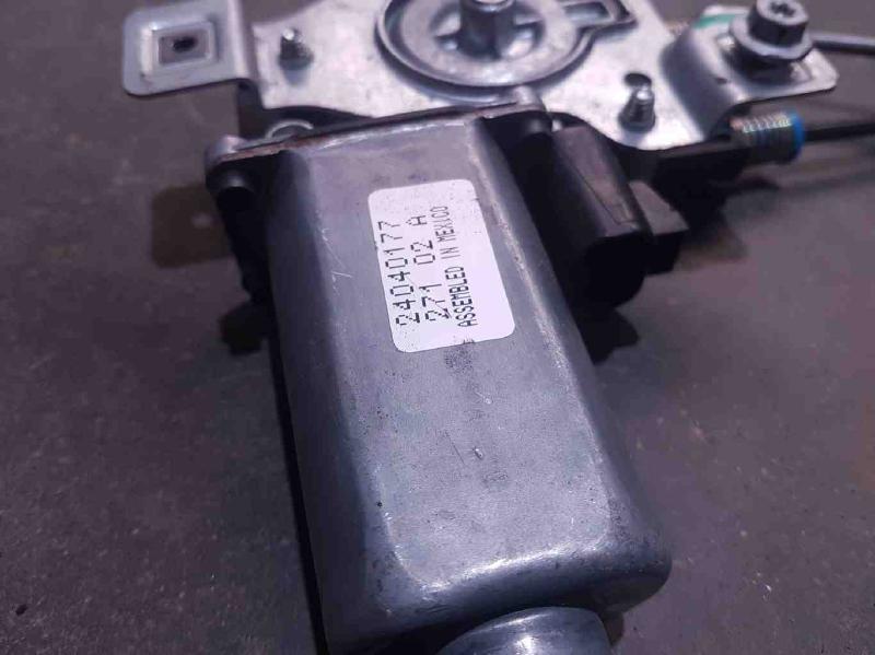 1997-2003 Grand Prix Front Door Regulator RH